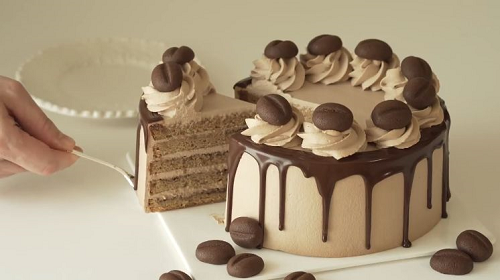 咖啡摩卡奶油蛋糕 - 巧克力蛋糕切割视频 - 杭州驰飞