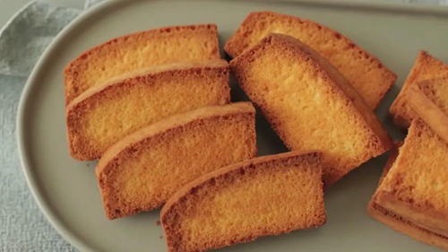 黄金蛋糕干 - 冷冻曲奇切片机 - 慕斯蛋糕切块机 - 杭州驰飞