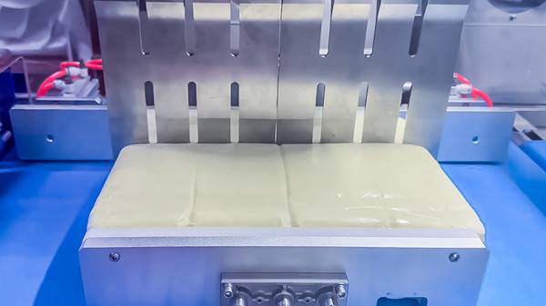 超声波奶酪切块机设备说明 - 奶酪切片机 - 驰飞超声波